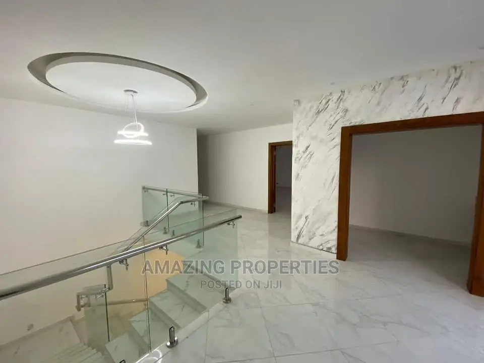 4bdrm House in East Legon for Sale