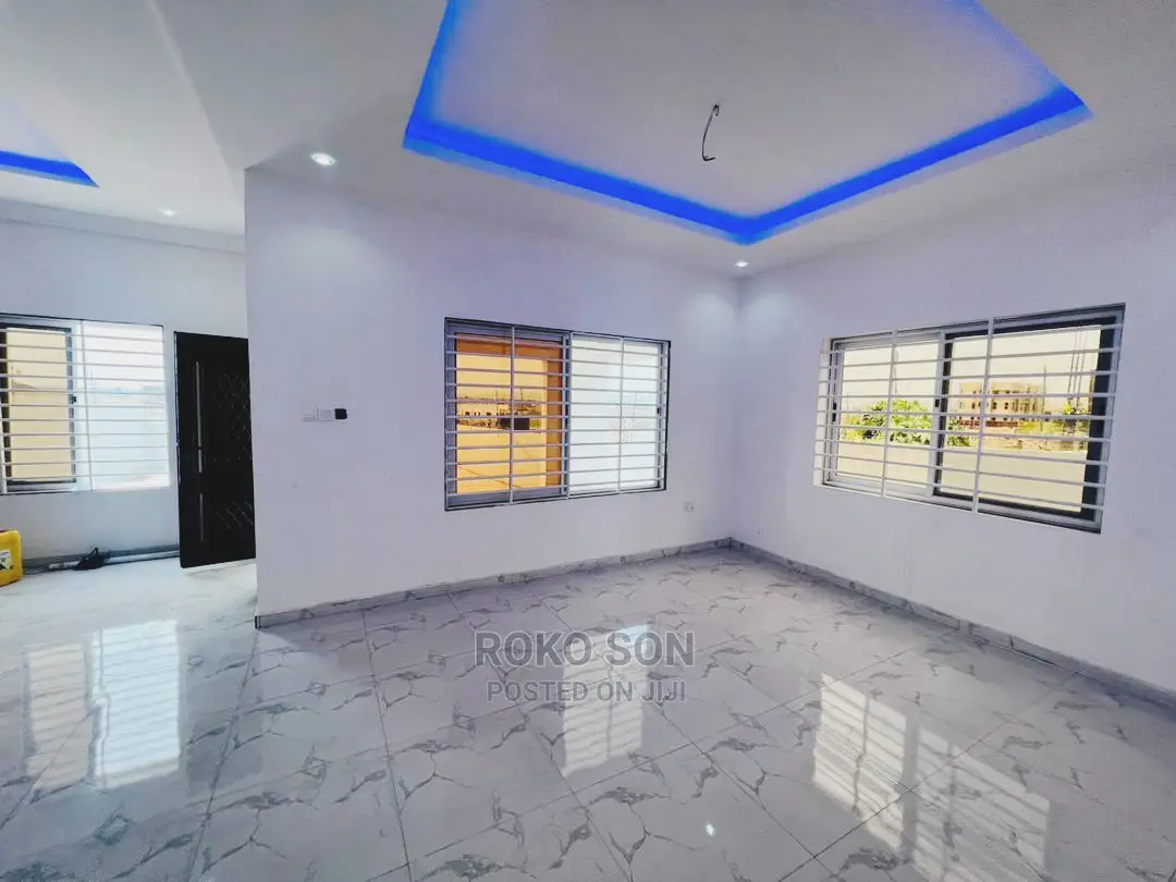 3bdrm House in Dr Roko, Spintex for rent