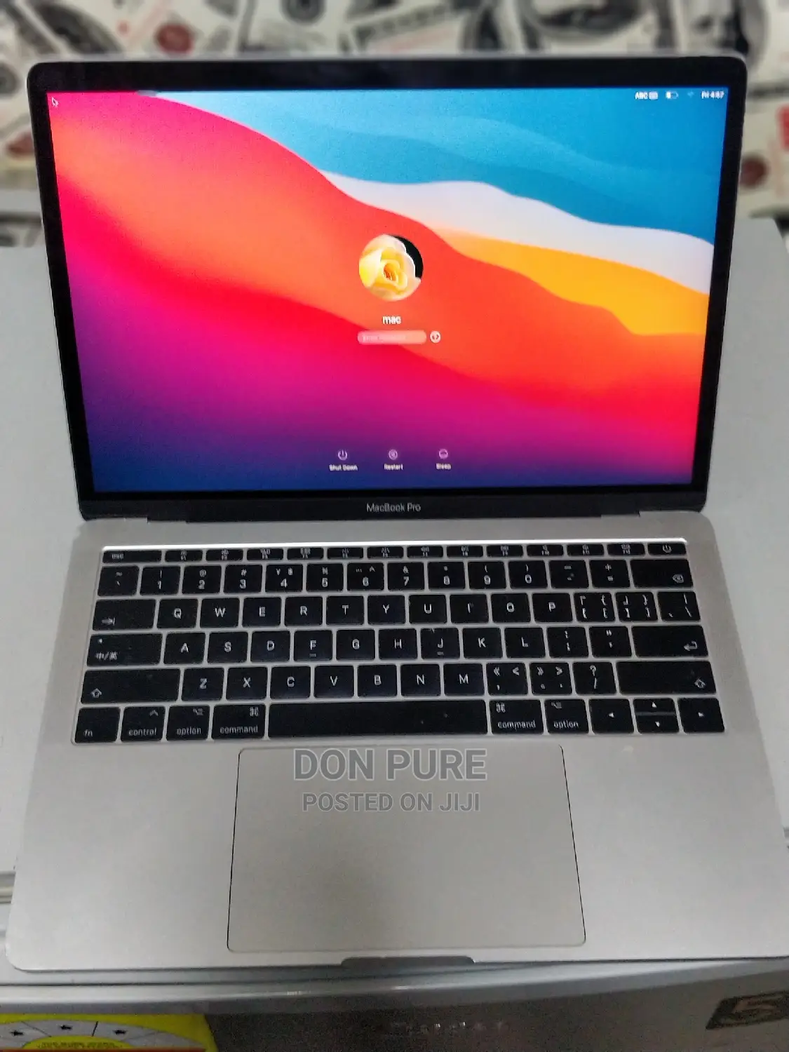 Laptop Apple MacBook Pro M1 16GB Intel Core I5 SSD 512GB