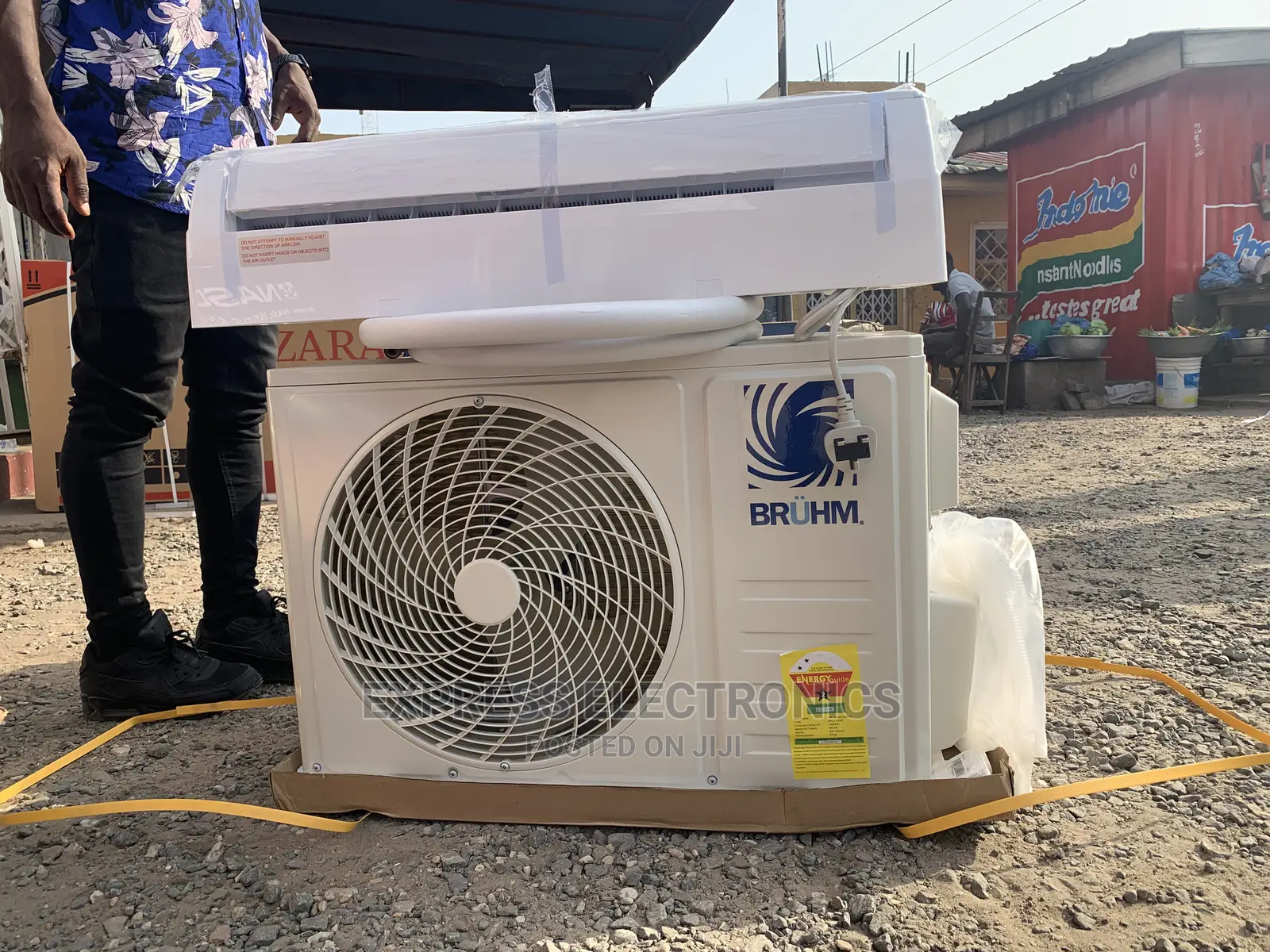 Efficient Fast Cooling Bruhm 1.5 R410 Air Condition