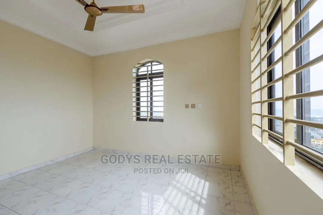 2bdrm Apartment in Old Barrier, Weija for rent