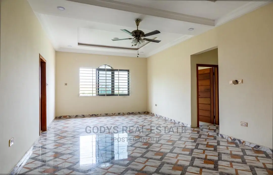 2bdrm Apartment in Old Barrier, Weija for rent