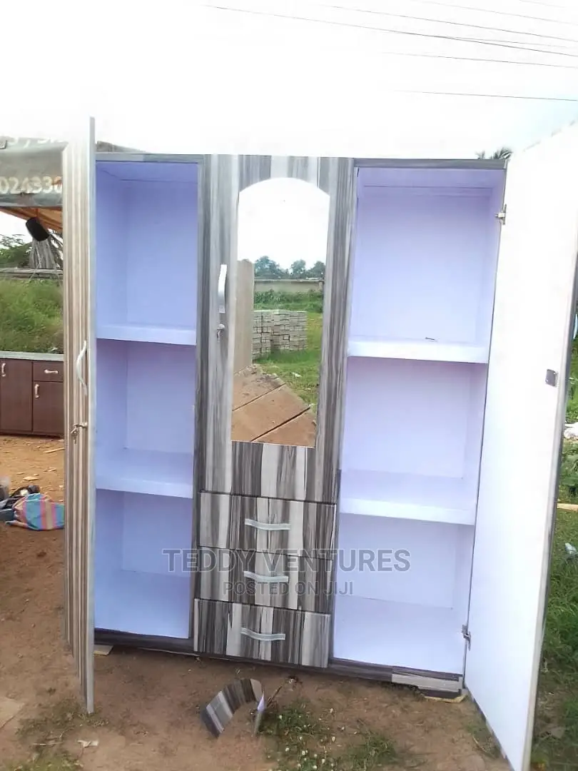 Quality 3in1 Wardrobe(Payment After Delivery )