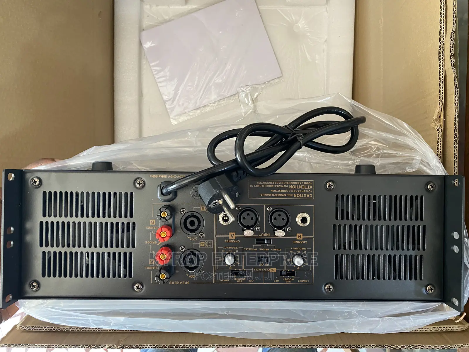 Peavey Cs6000 Amplifier