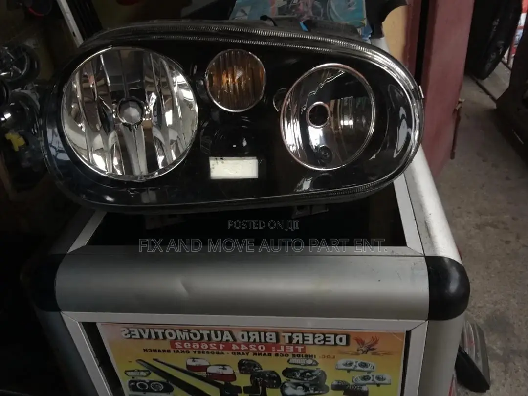 Golf 4 Front HEADLIGHT Available