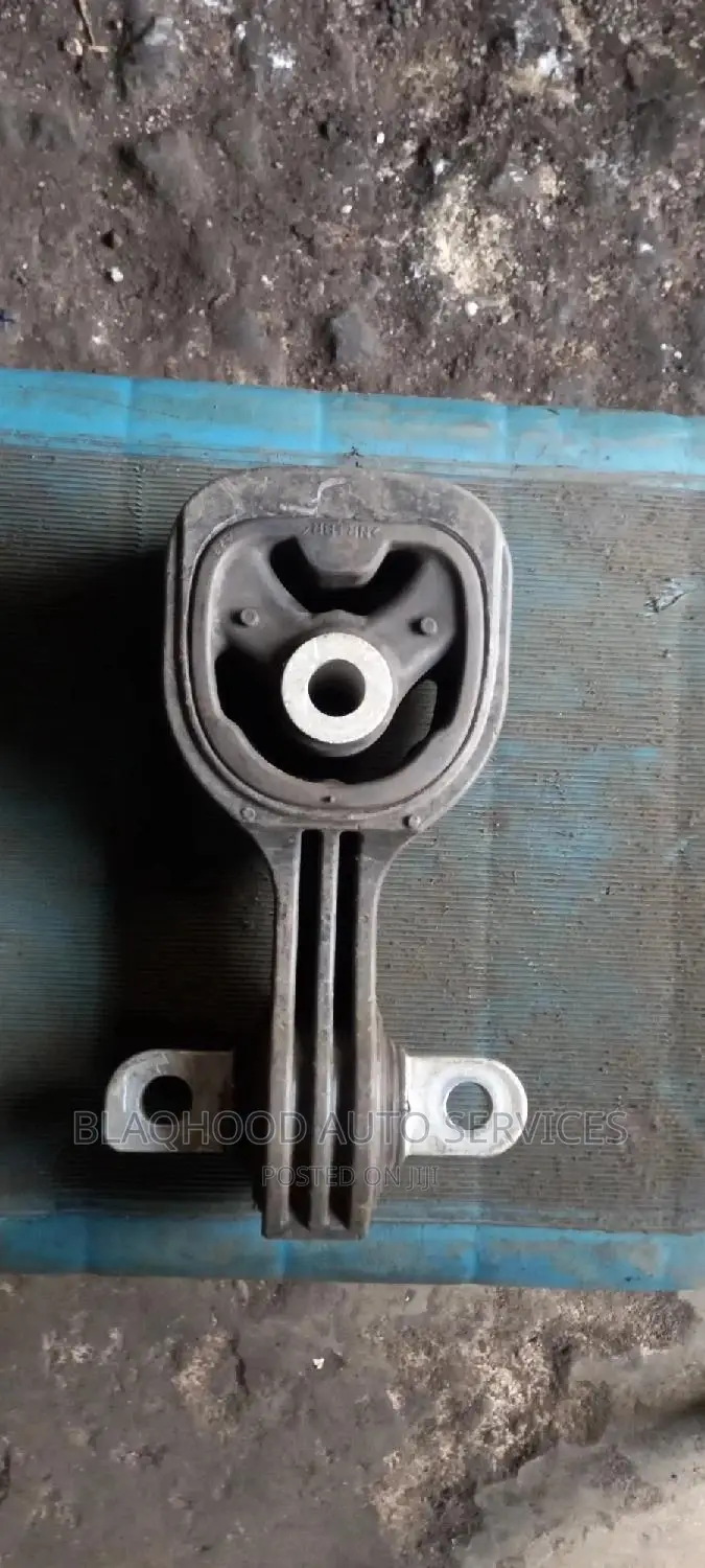 Honda CR-V 2010-2015 ENGINE SEAT/MOUNT for Sale