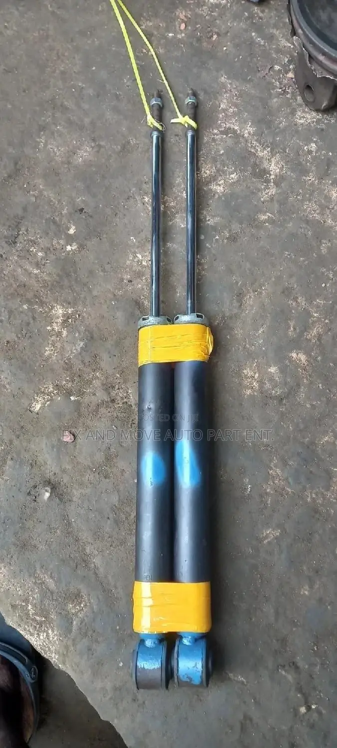 Toyota Vitz/Yaris 2008-2014 Home Used BACK SHOCK ABSORBERS