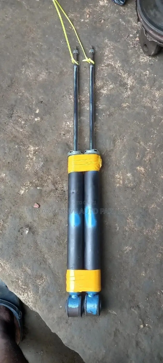 Toyota Vitz/Yaris 2008-2014 Home Used BACK SHOCK ABSORBERS