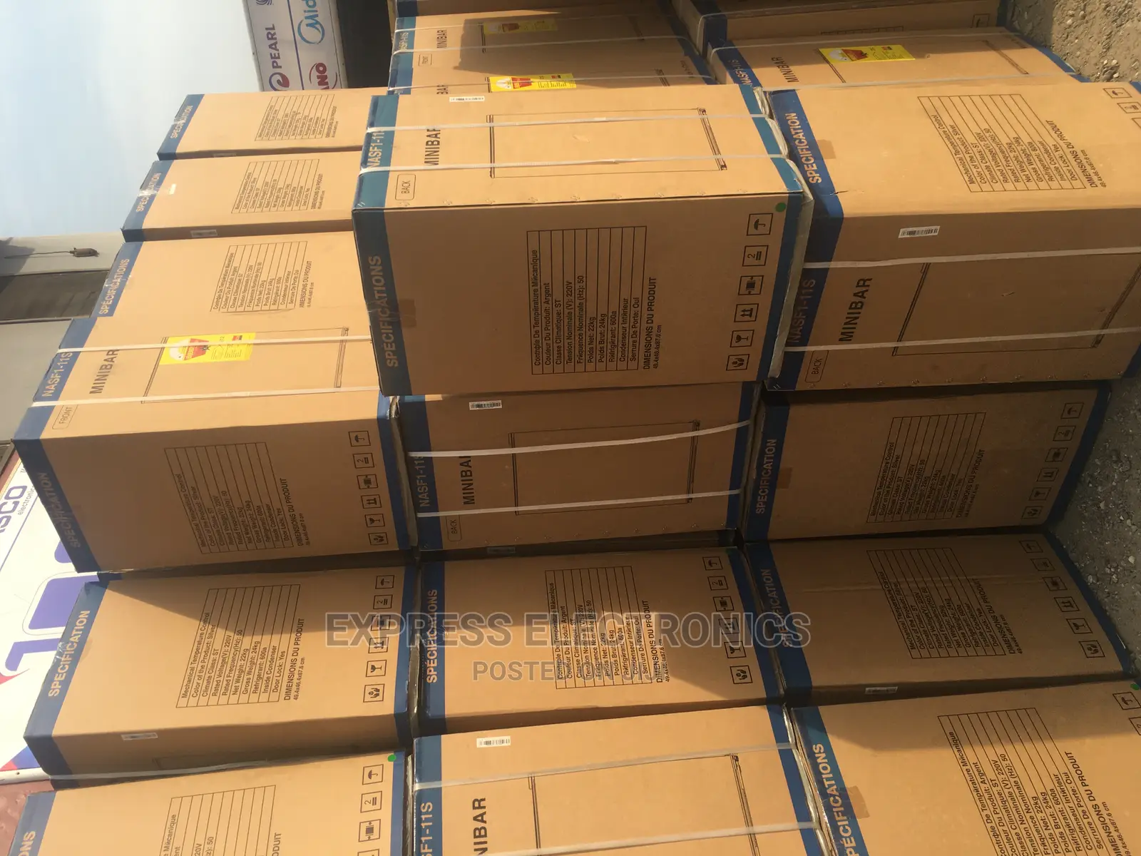 Single Door Nasco 84 LTRS Table Top Fridge+Power Guard