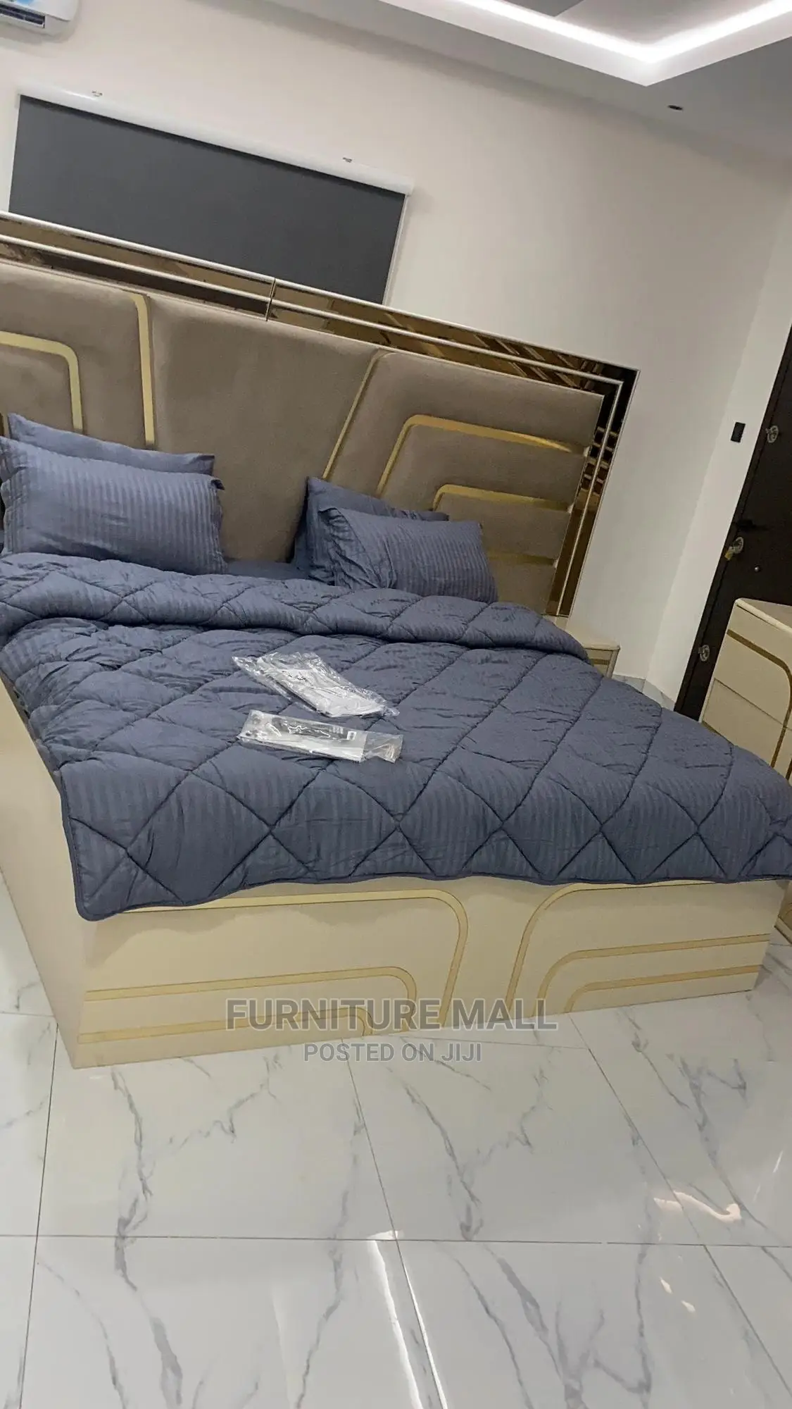 Golden Kingsize Bed With Mattress and Dressing Mirror .