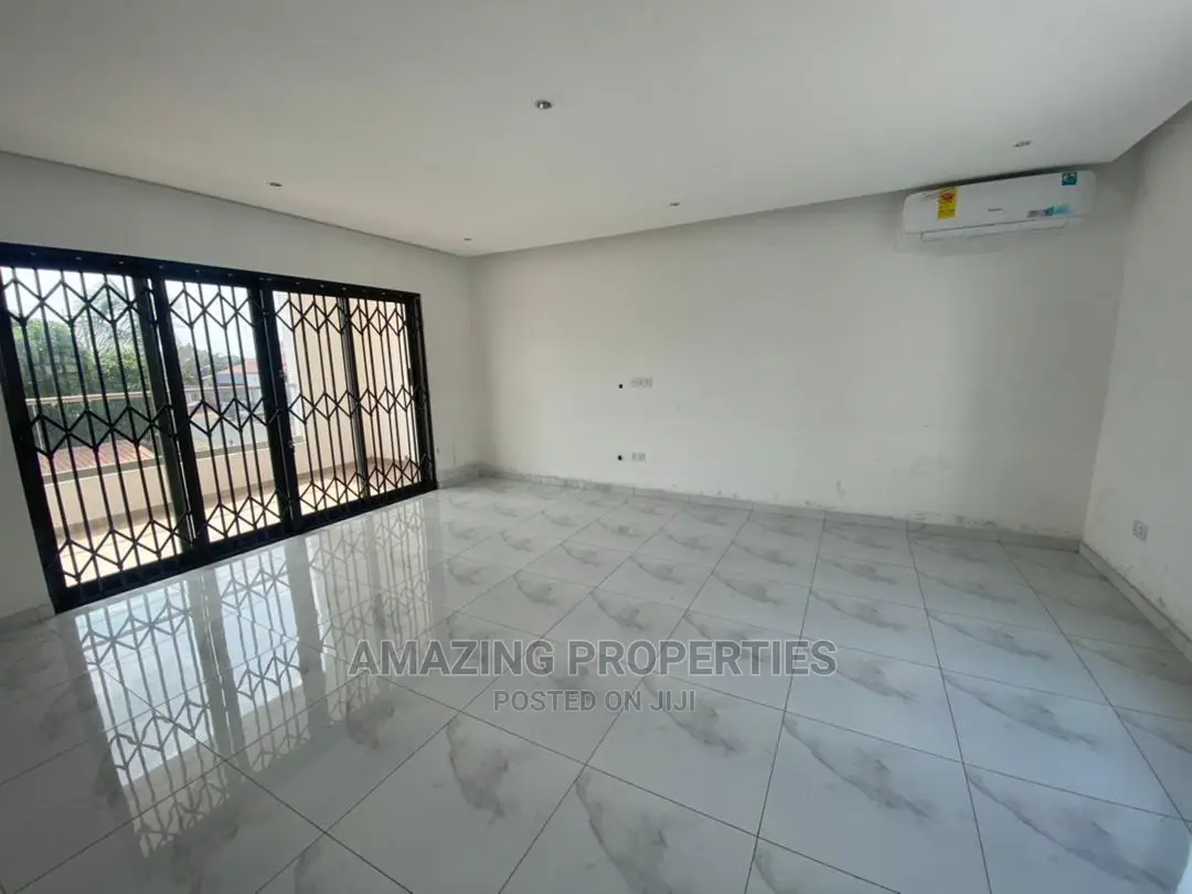 4bdrm House in East Legon for Sale