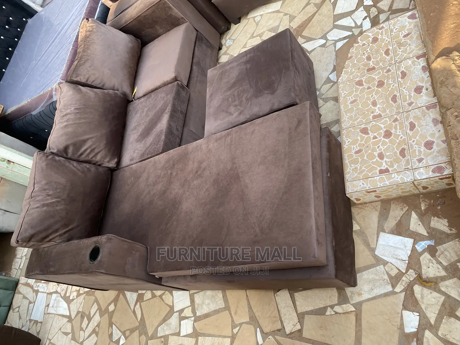 Large and Cup Storage L Sofa2023 . Free Delivery