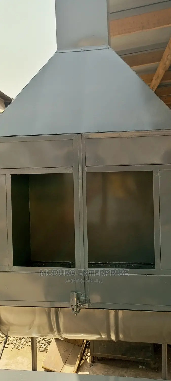 Barbecue Grills With Chimney