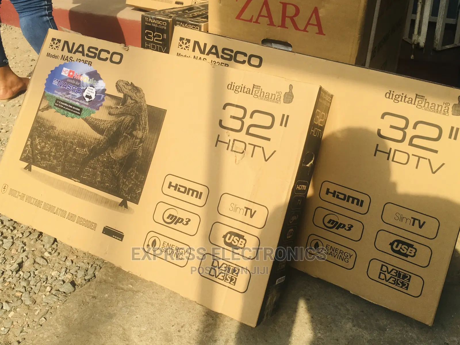 Dynamic Contrast Nasco 32”Fhd Digital Satellite +Wallmount