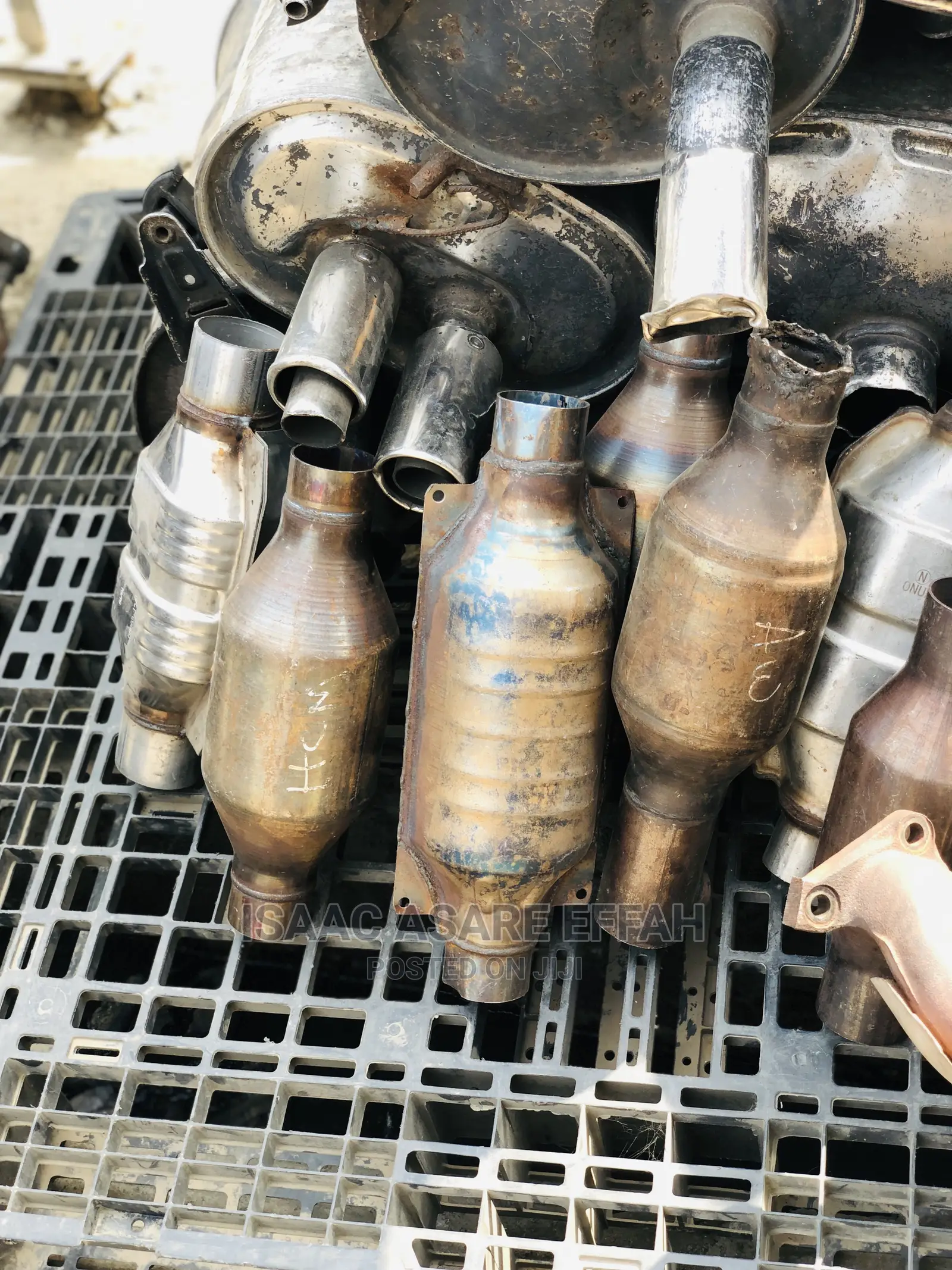 Complete Exhaust Muffler and Converters for All Cars