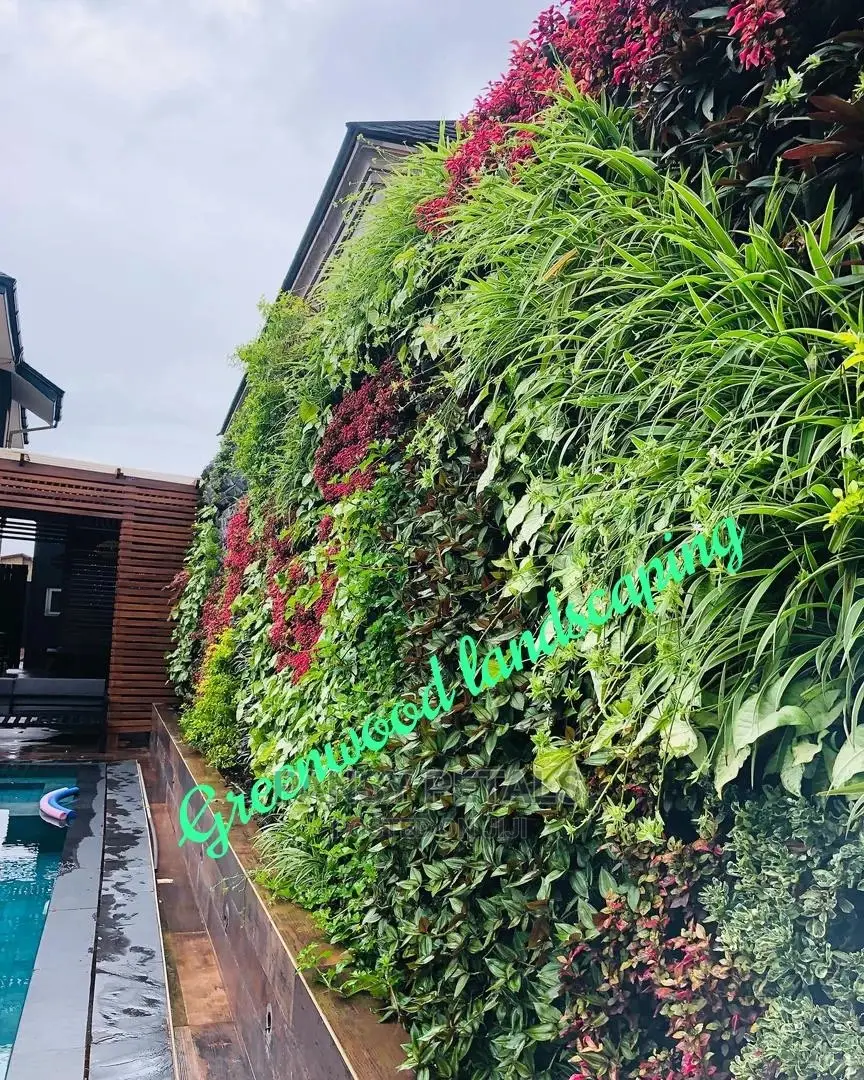 Vertical/Green Wall