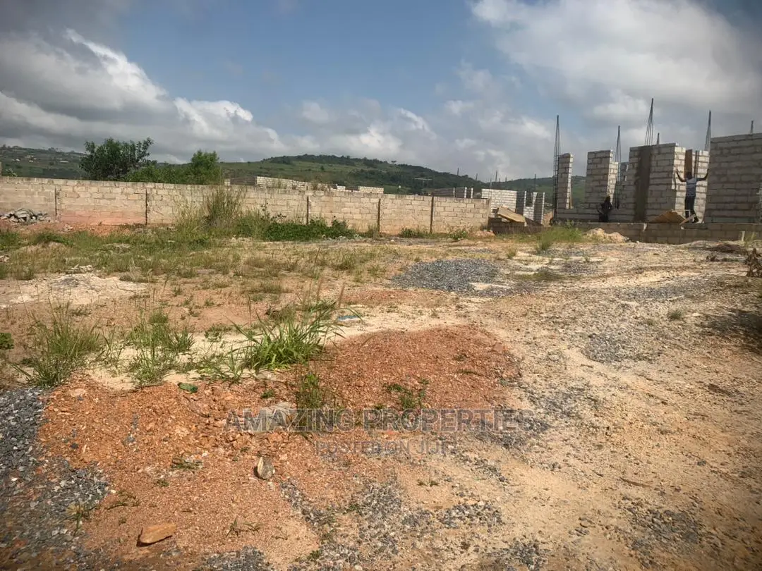6 ) Plots of Land Situated at Upsa for Sale