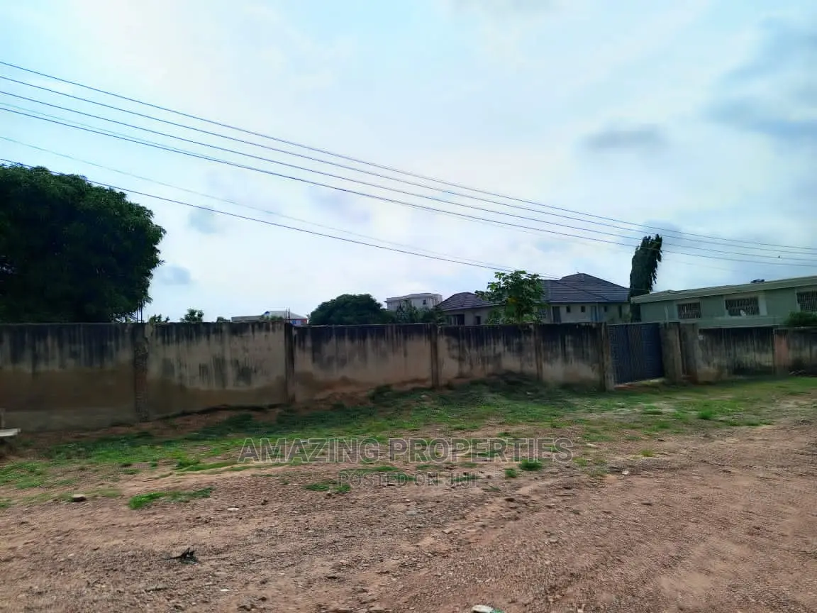 10 Registered Plots of Land at Sakumono Estate