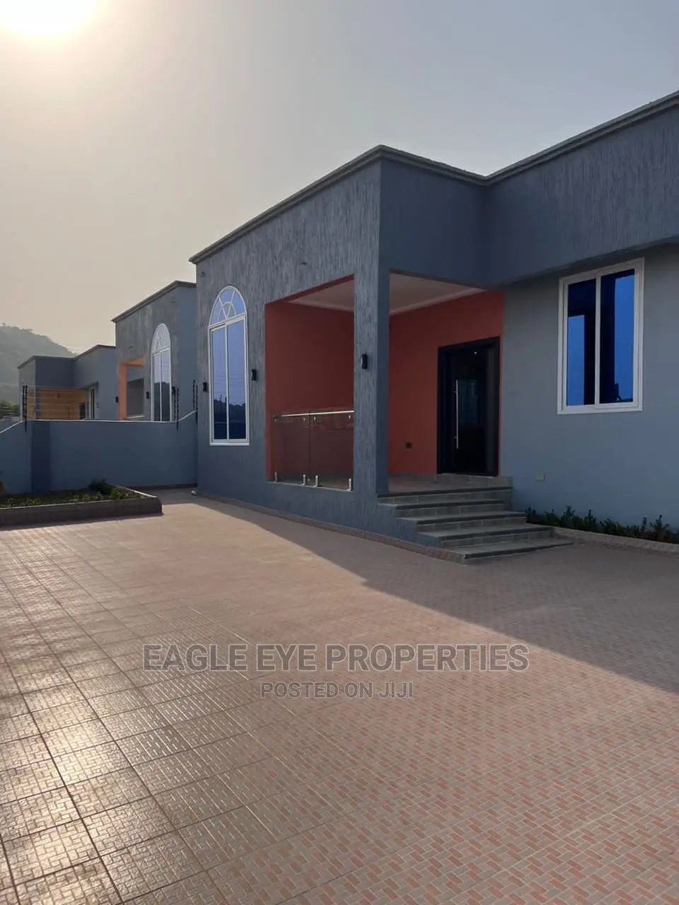 3bdrm House in Oyarifa for sale