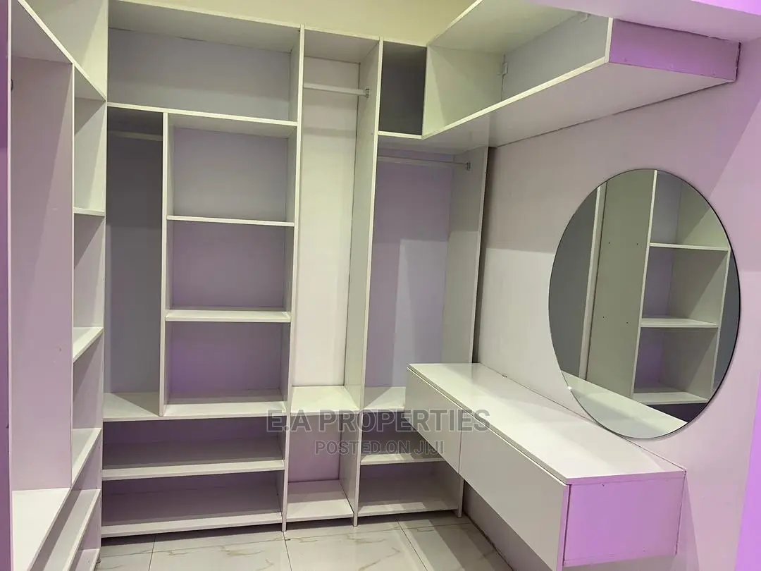 3bdrm House in E a Properties, Lake Side Estate for Sale