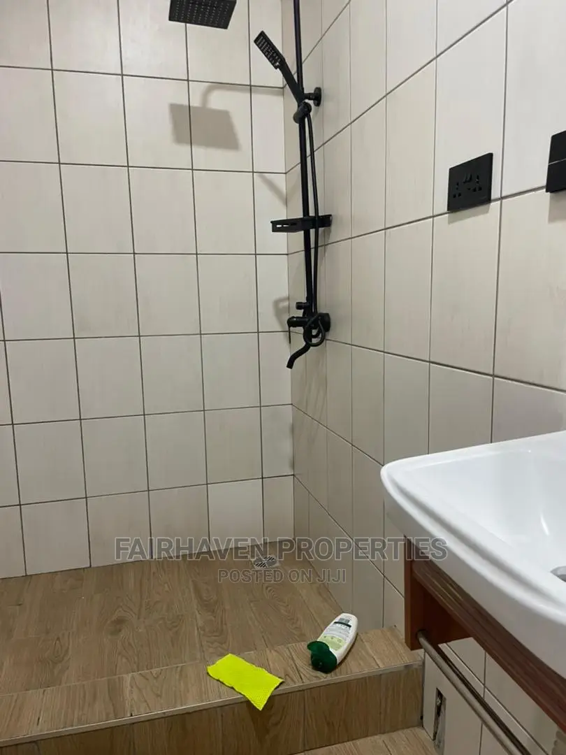 2bdrm Apartment in Tseaddo, Airport Residential Area for Rent