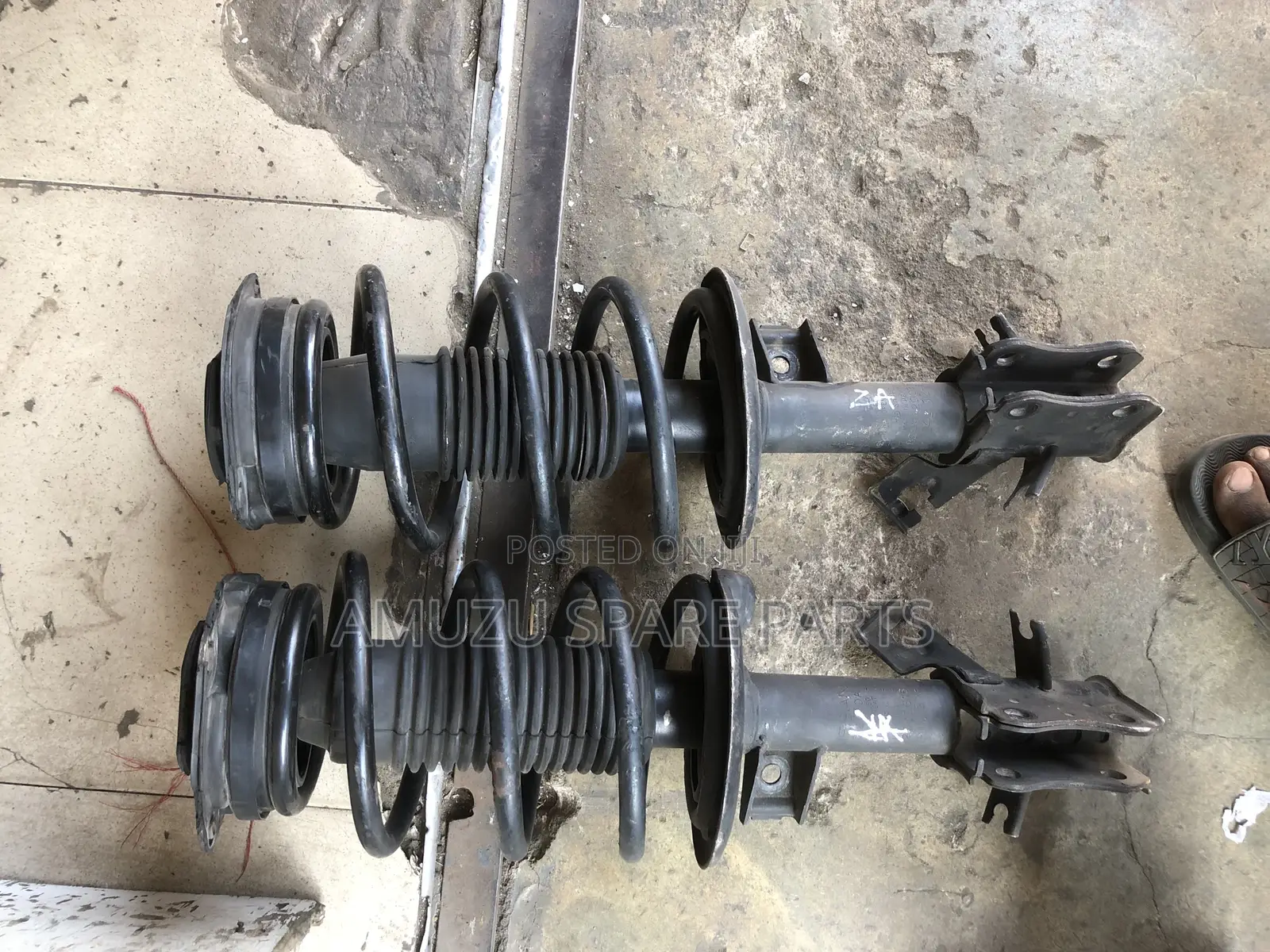 Nissan Sentra B16 Front Shocks