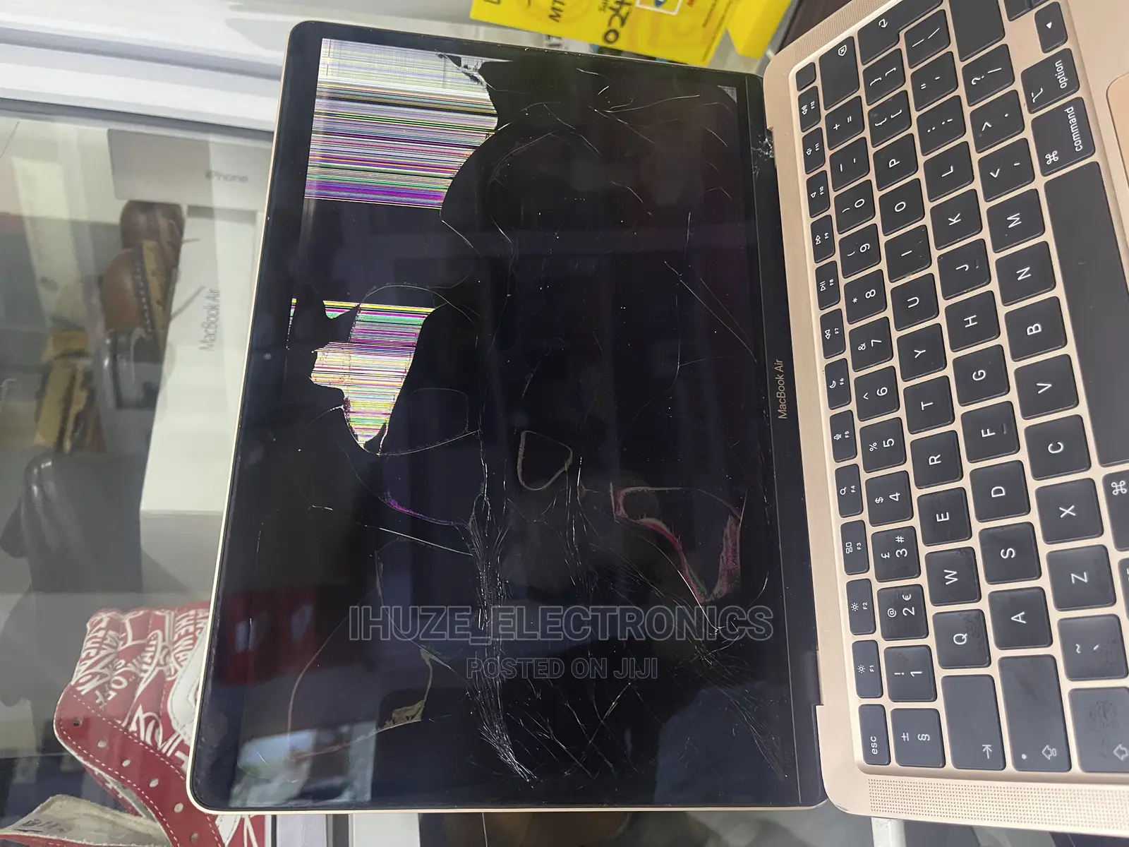 Macbook Air/Pro Screen Replacements