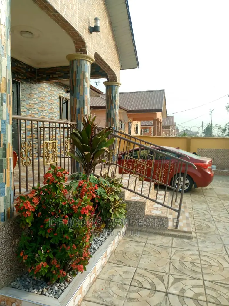 Furnished 3bdrm House for Sale