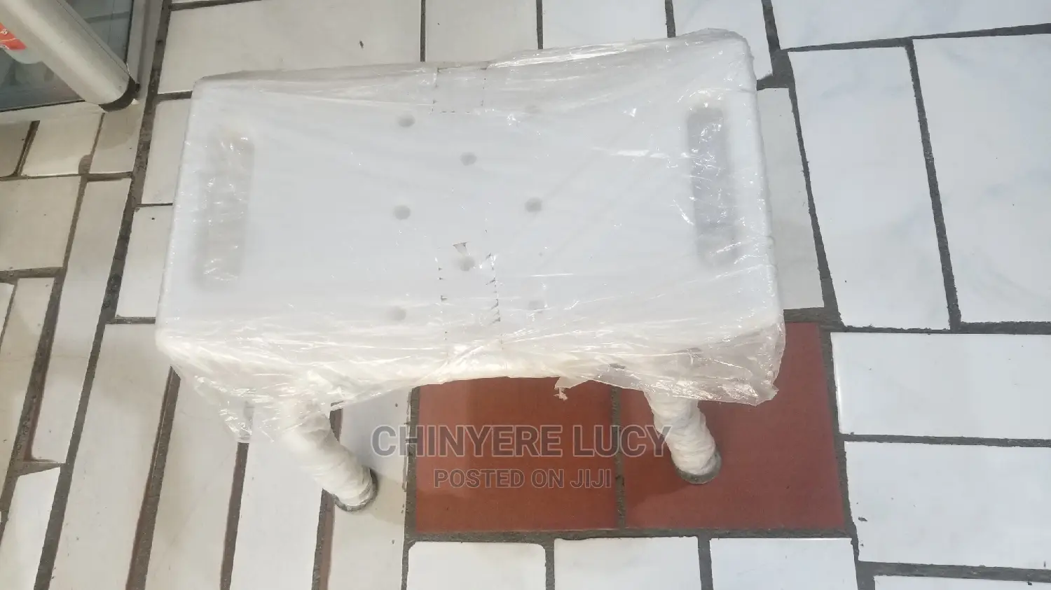 Shower Seat Without Backrest