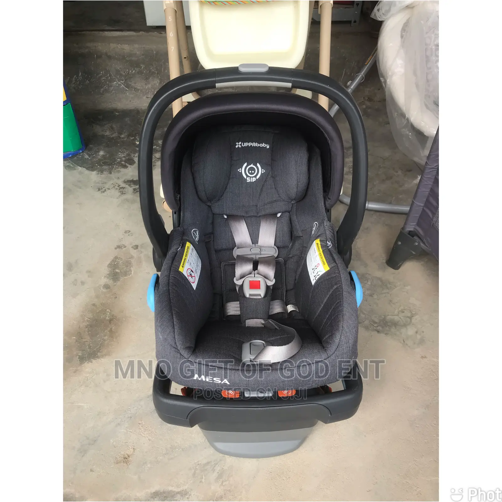 Uppababy Mesa Infant Car Seat - Jake (Black) + Mesa Base