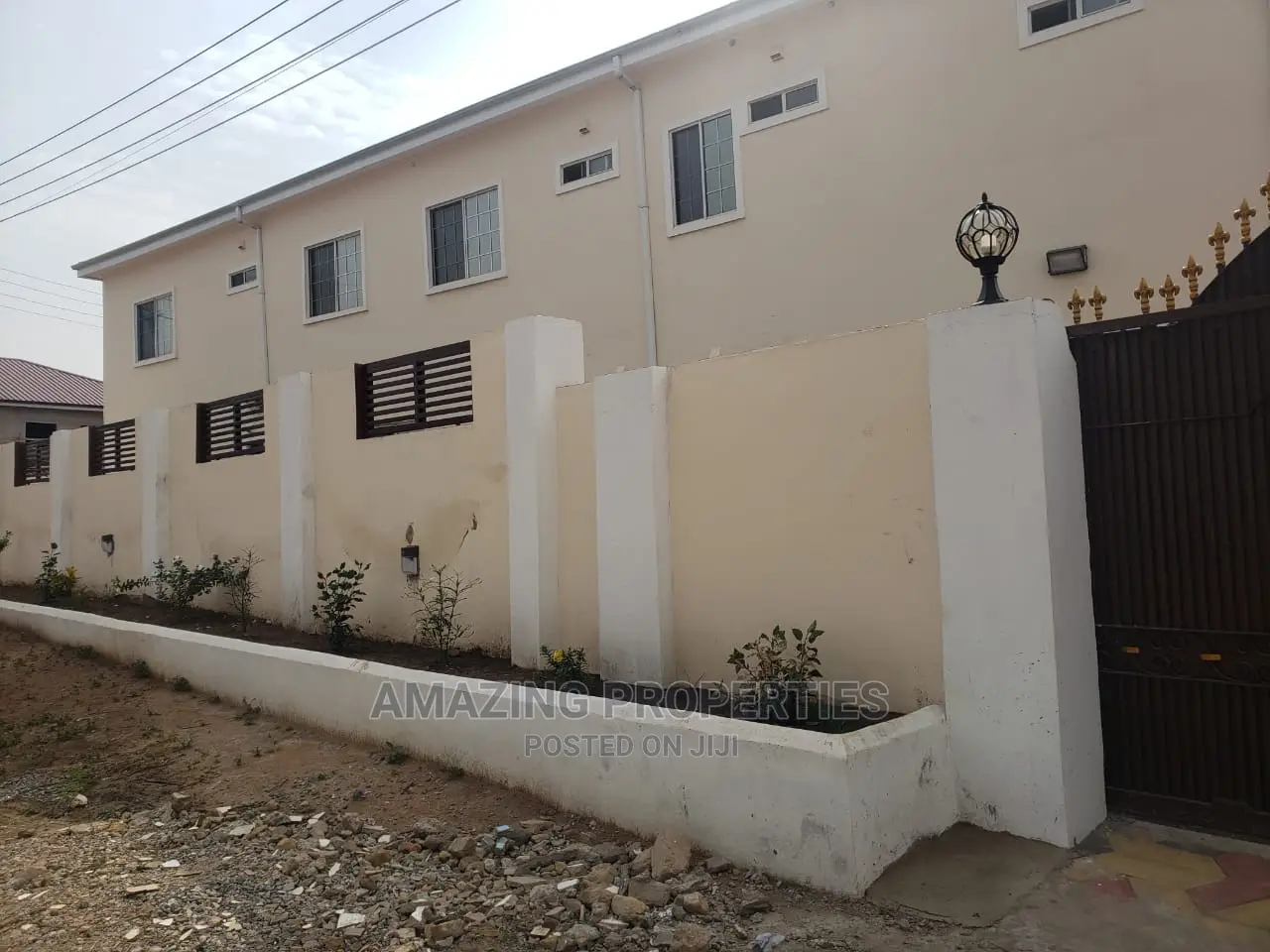 24 Bedroom Mansion for Sale at Pantang