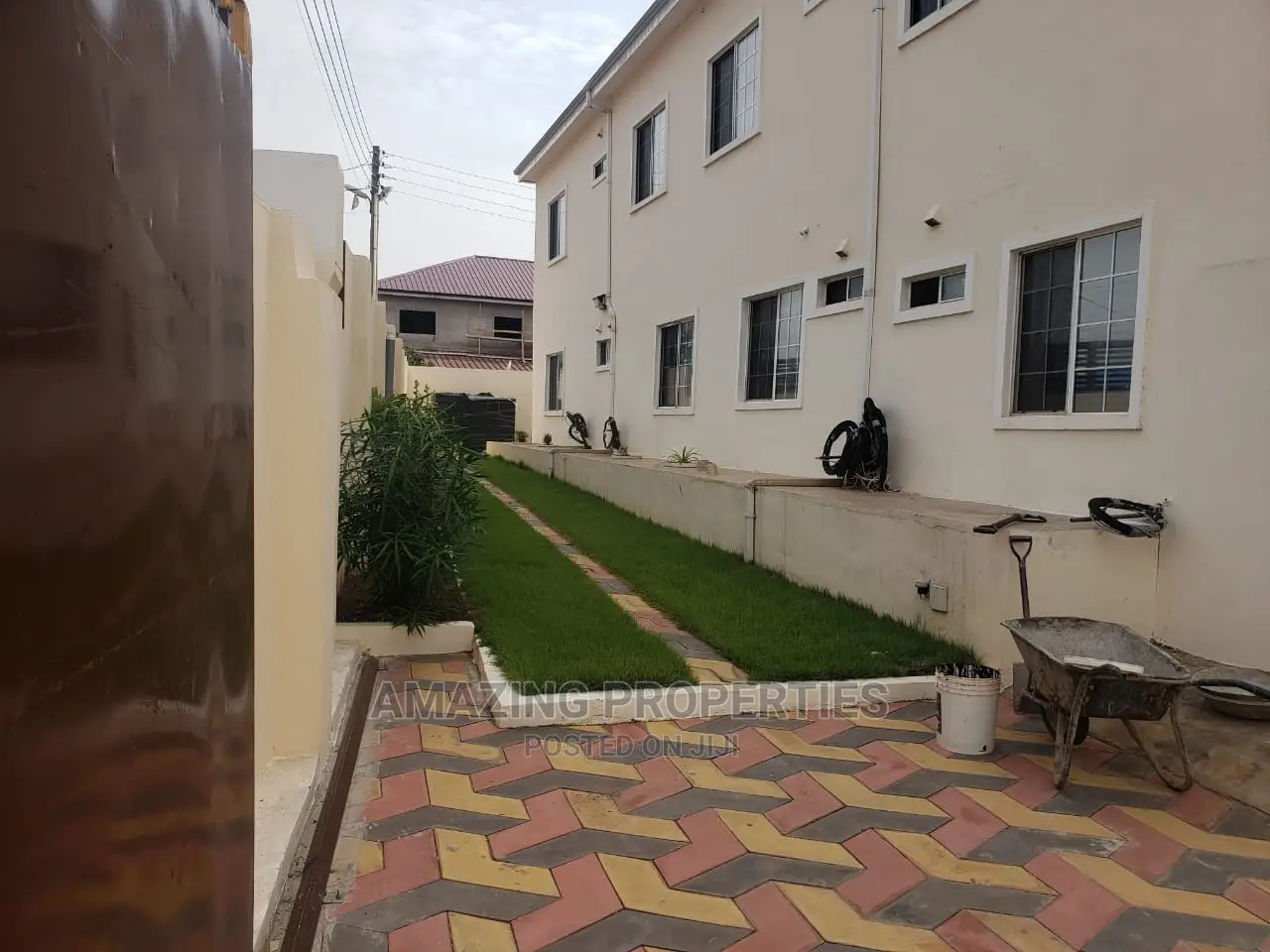 24 Bedroom Mansion for Sale at Pantang