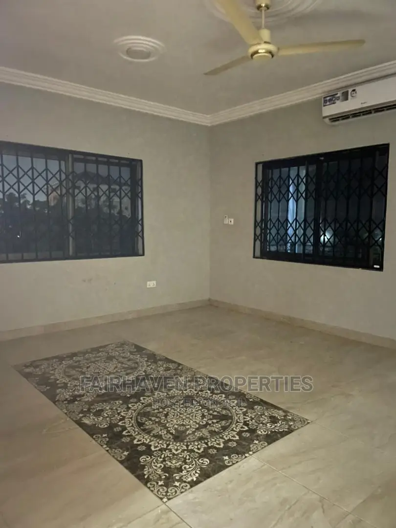 2bdrm Apartment in Tseaddo, Labadi for Rent