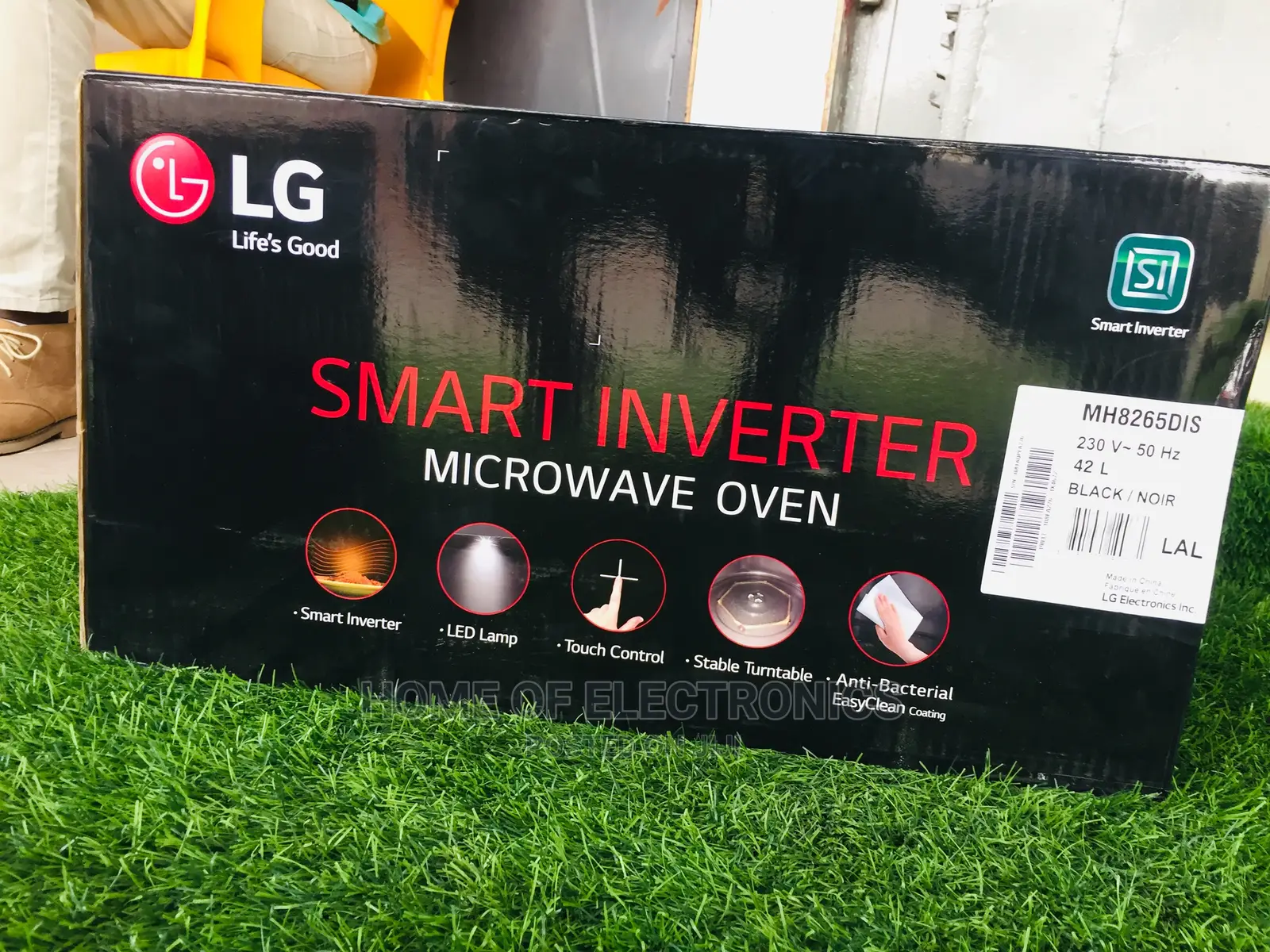 Brand New LG 42L Smart Inverter Microwave Oven