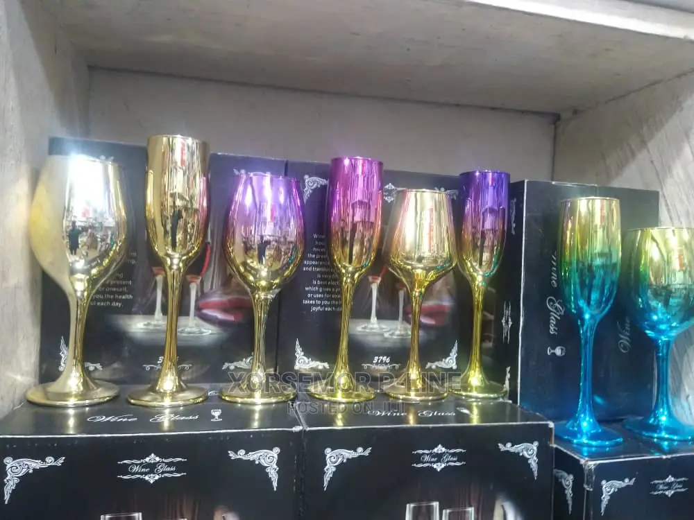 6 Wine and Champagne Cups