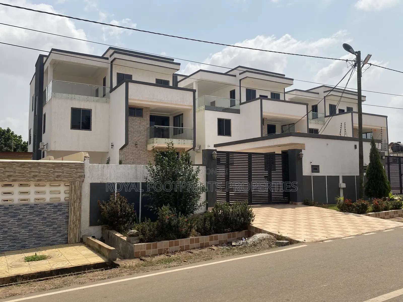 5bdrm House in Royal Footprints, Adenta for Sale