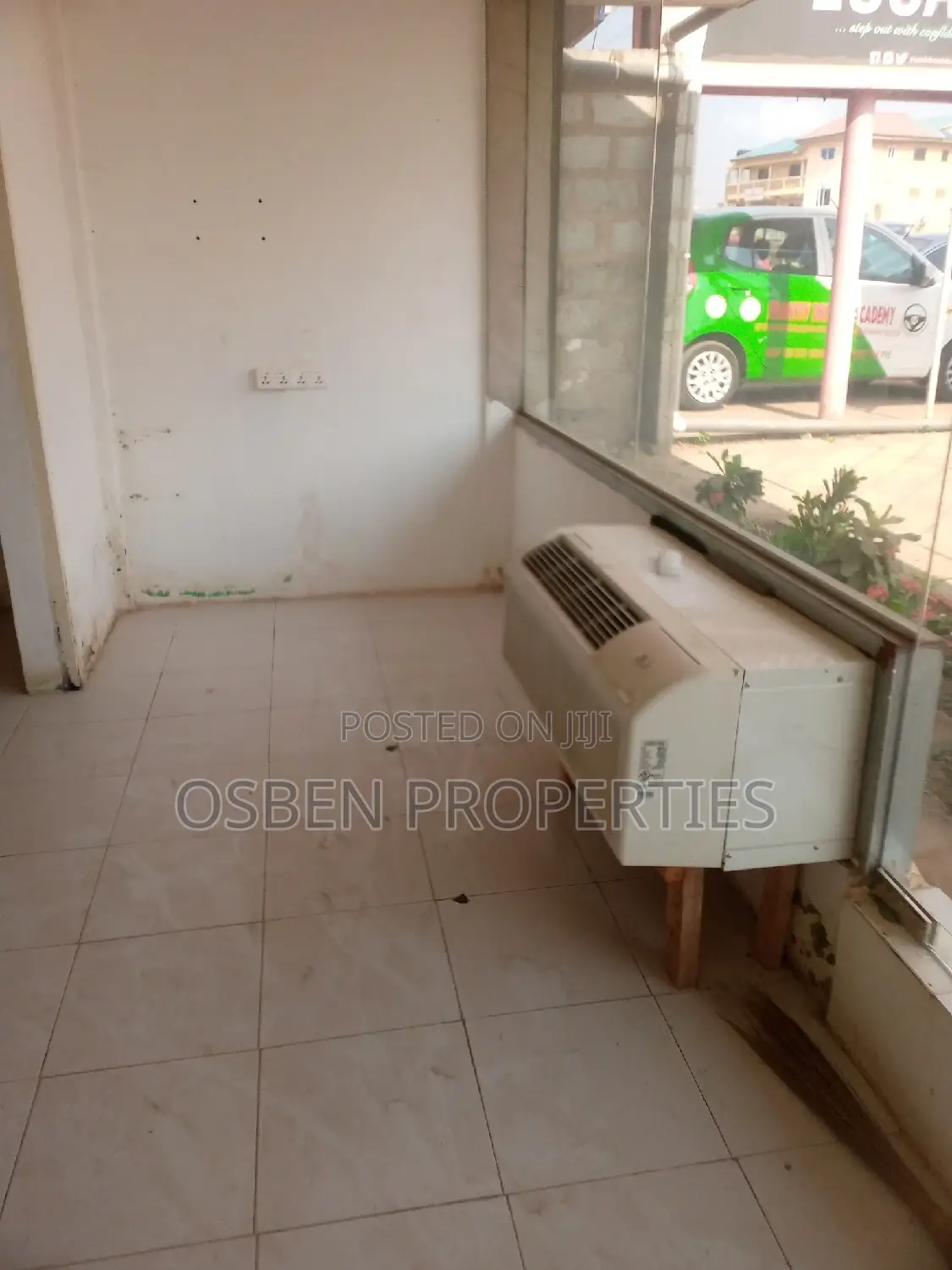 Spacious 3 -In-1 Shop for Rent