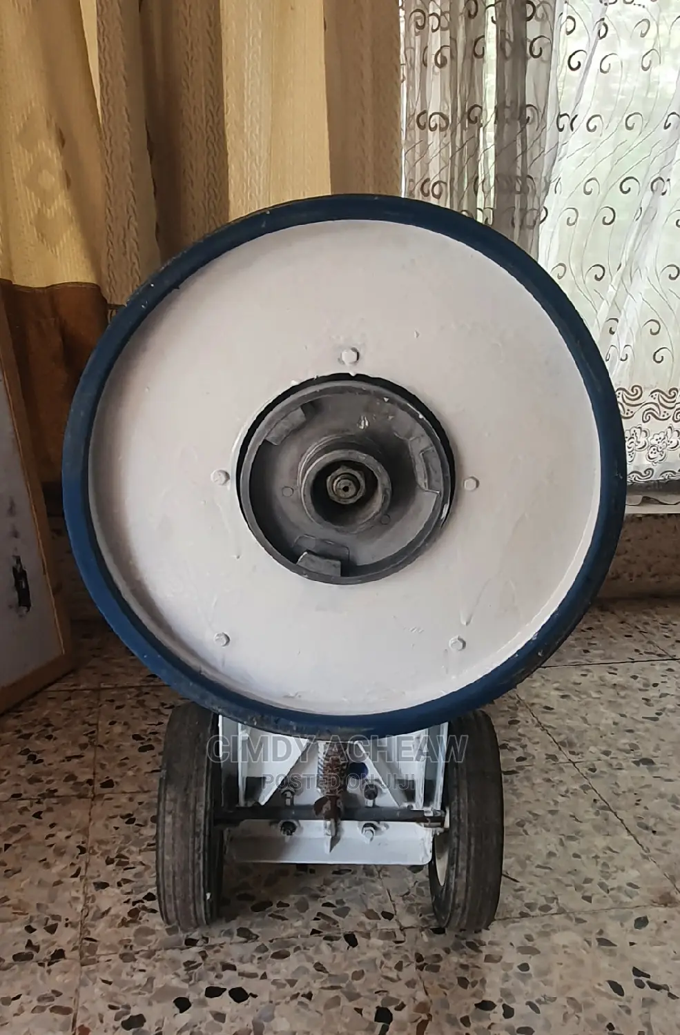 Victor Sprite 400 Floor and Carpet Cleaning Machine