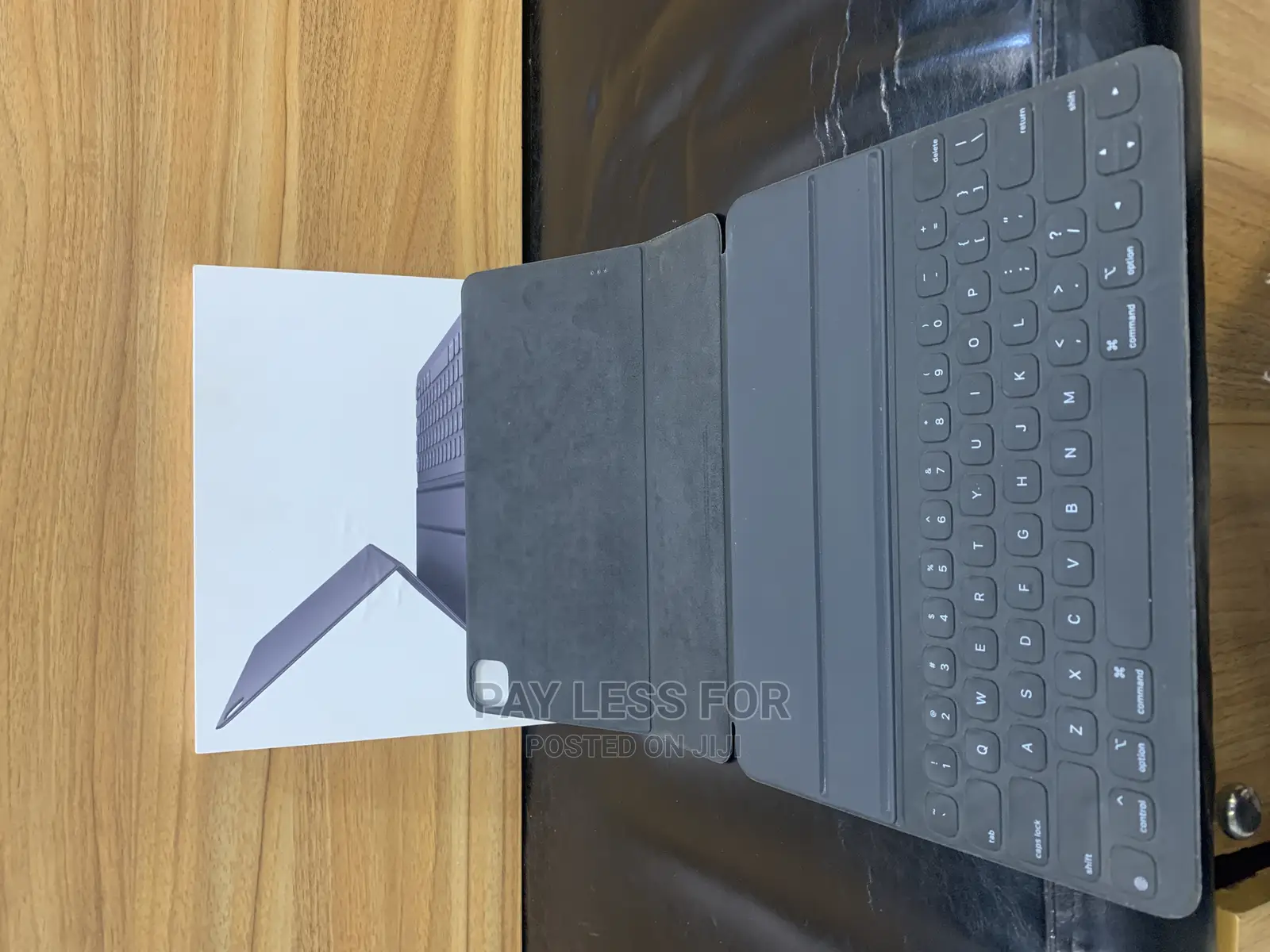 Apple Magic Keyboard 11.9-Inches