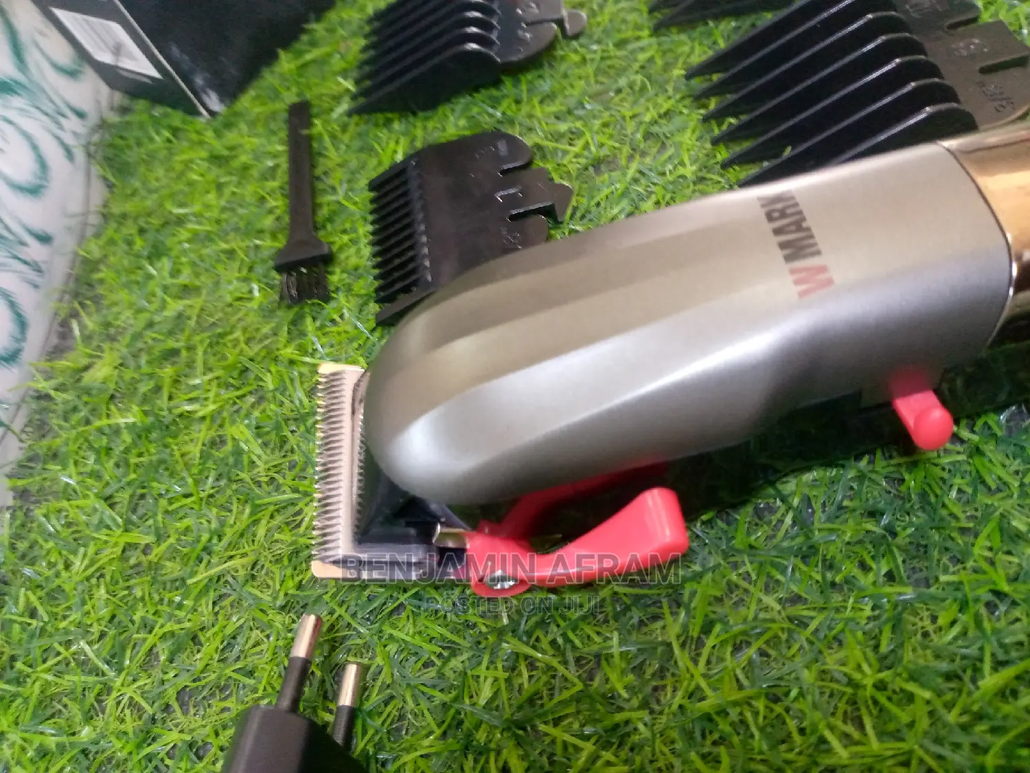 Capacity Display Cordless Barbering Machine
