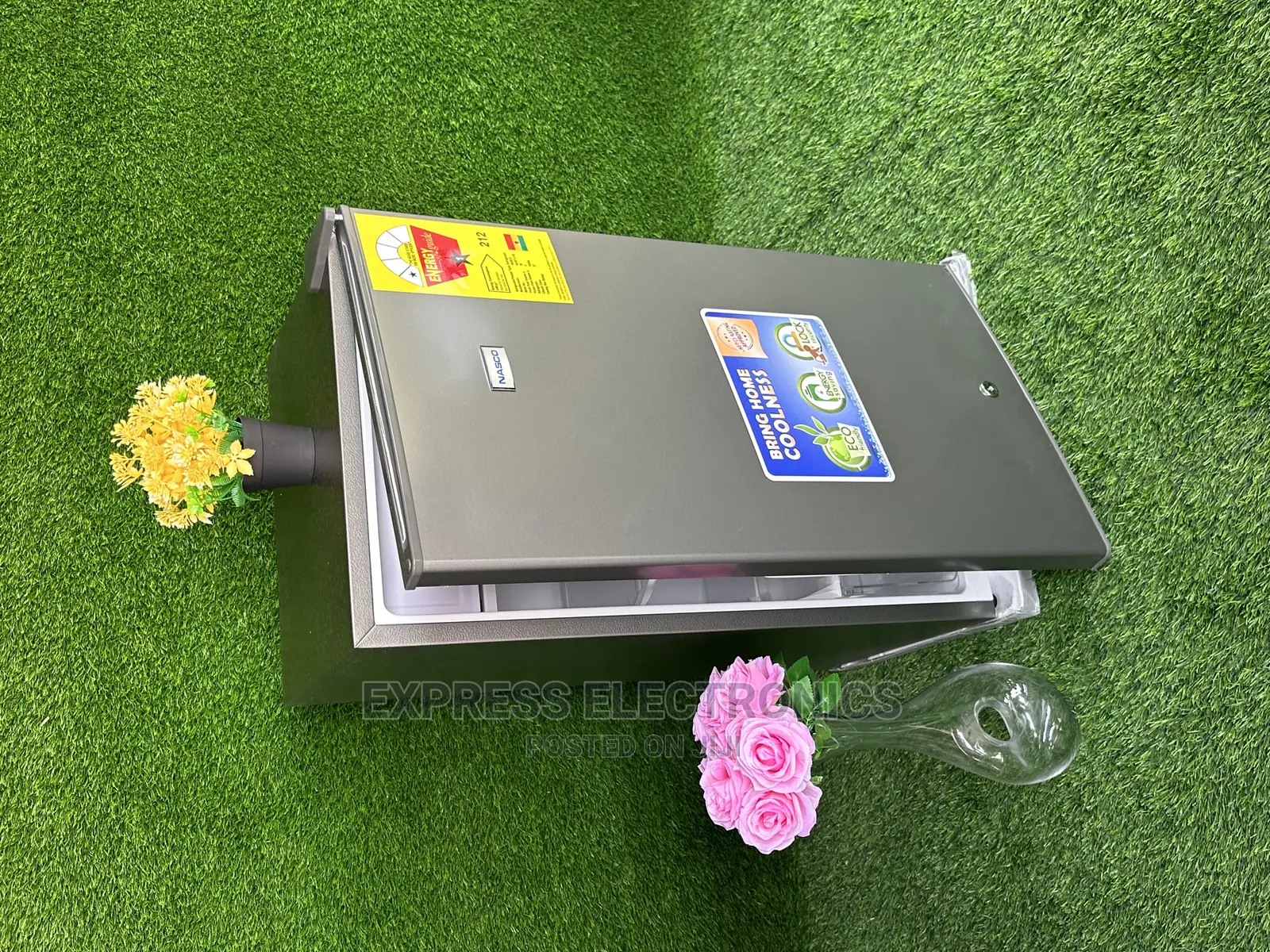 Dark Sliver Nasco Tabletop Refrigerator Essential Modern