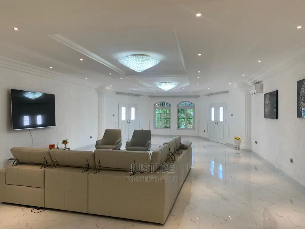 5bdrm Mansion in East Legon, American House for Sale