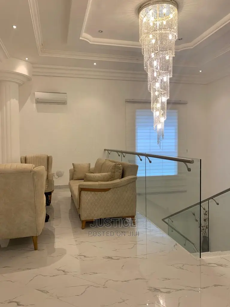 5bdrm Mansion in East Legon, American House for Sale