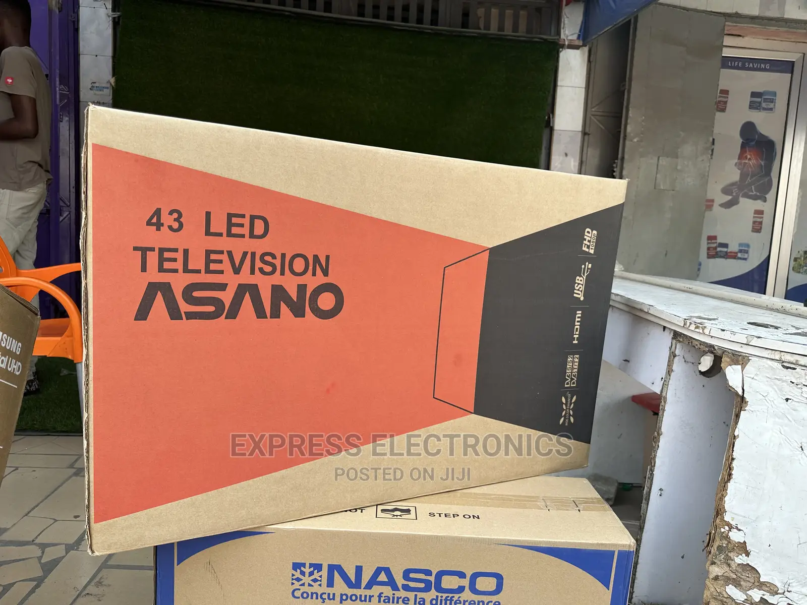 Digital Display Sleek Vivid Asano 43”FHD Satellite  Modern