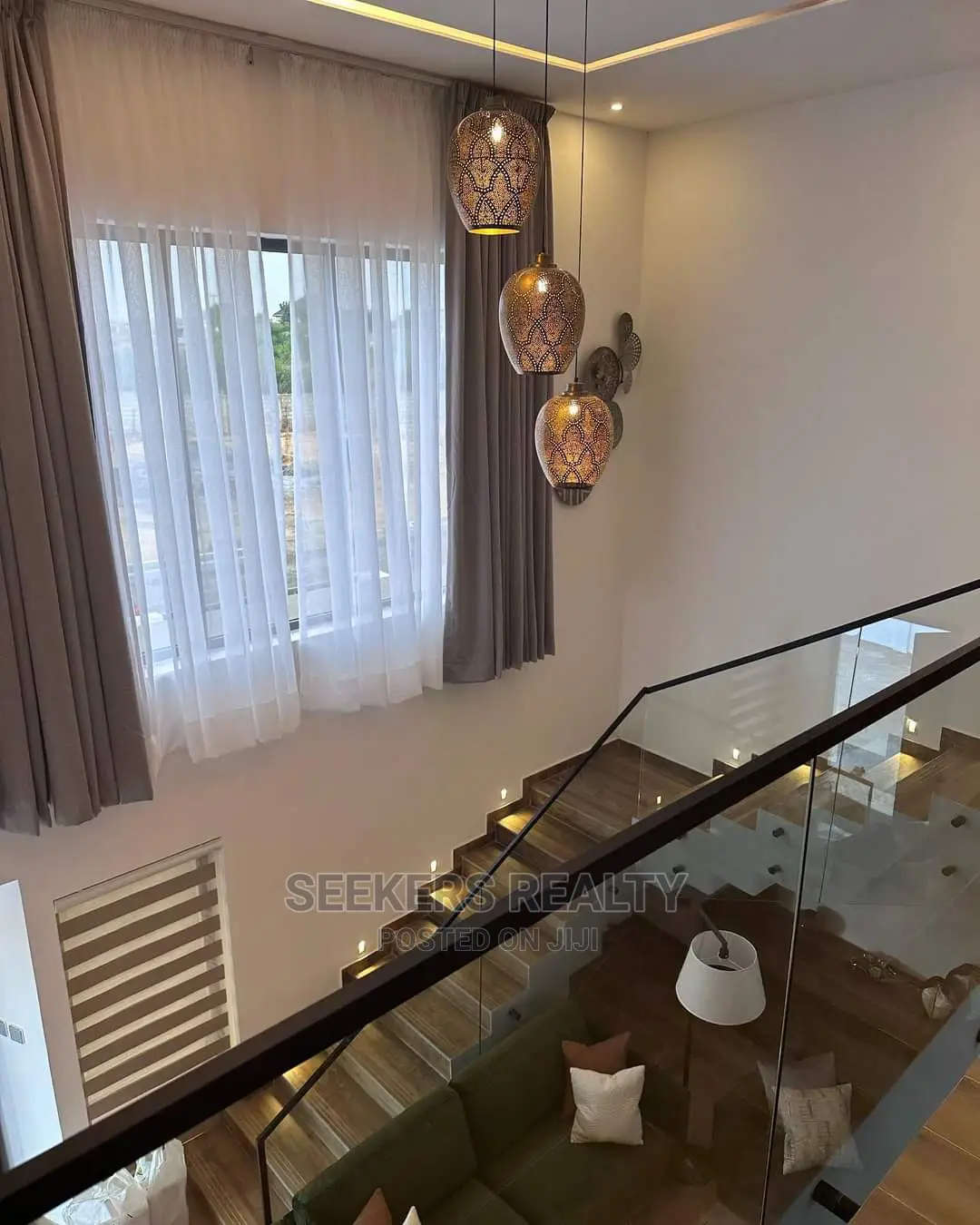 4bdrm Townhouse/Terrace in Seekers Realty, Tema Metropolitan for Sale