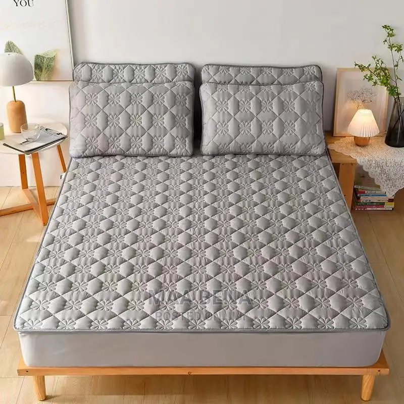 Waterproof Mattress Cover With 2 Pillowcases