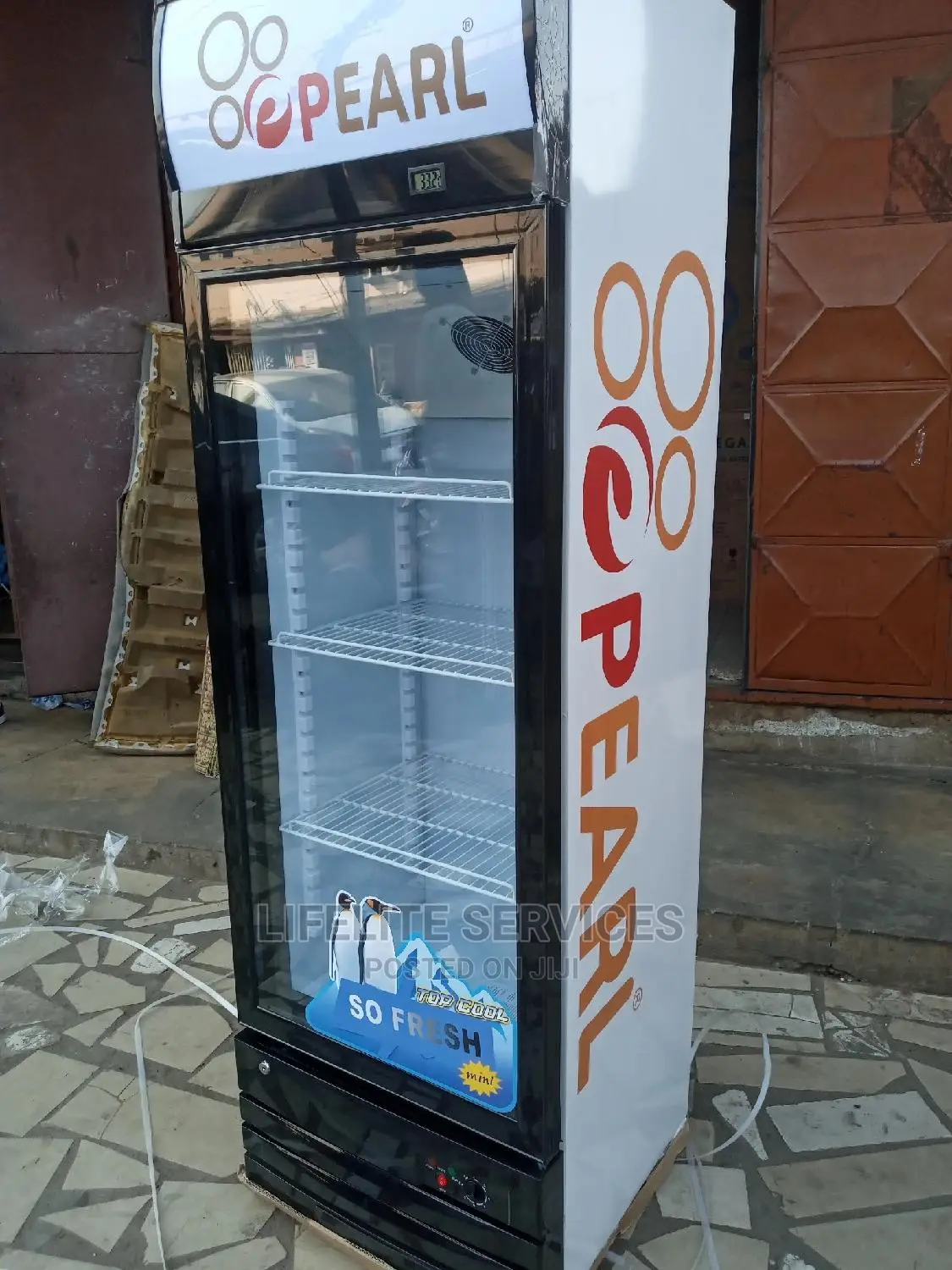 Pearl Showcase/Display Fridge 178litres