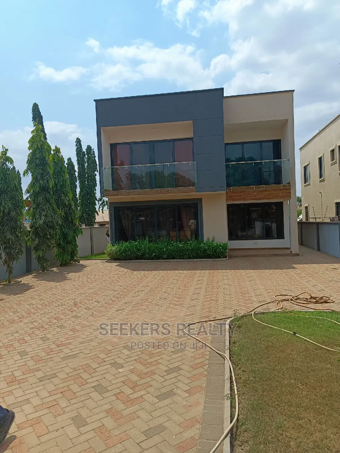 Furnished 4bdrm House in Seekers Realty, Oyarifa for rent