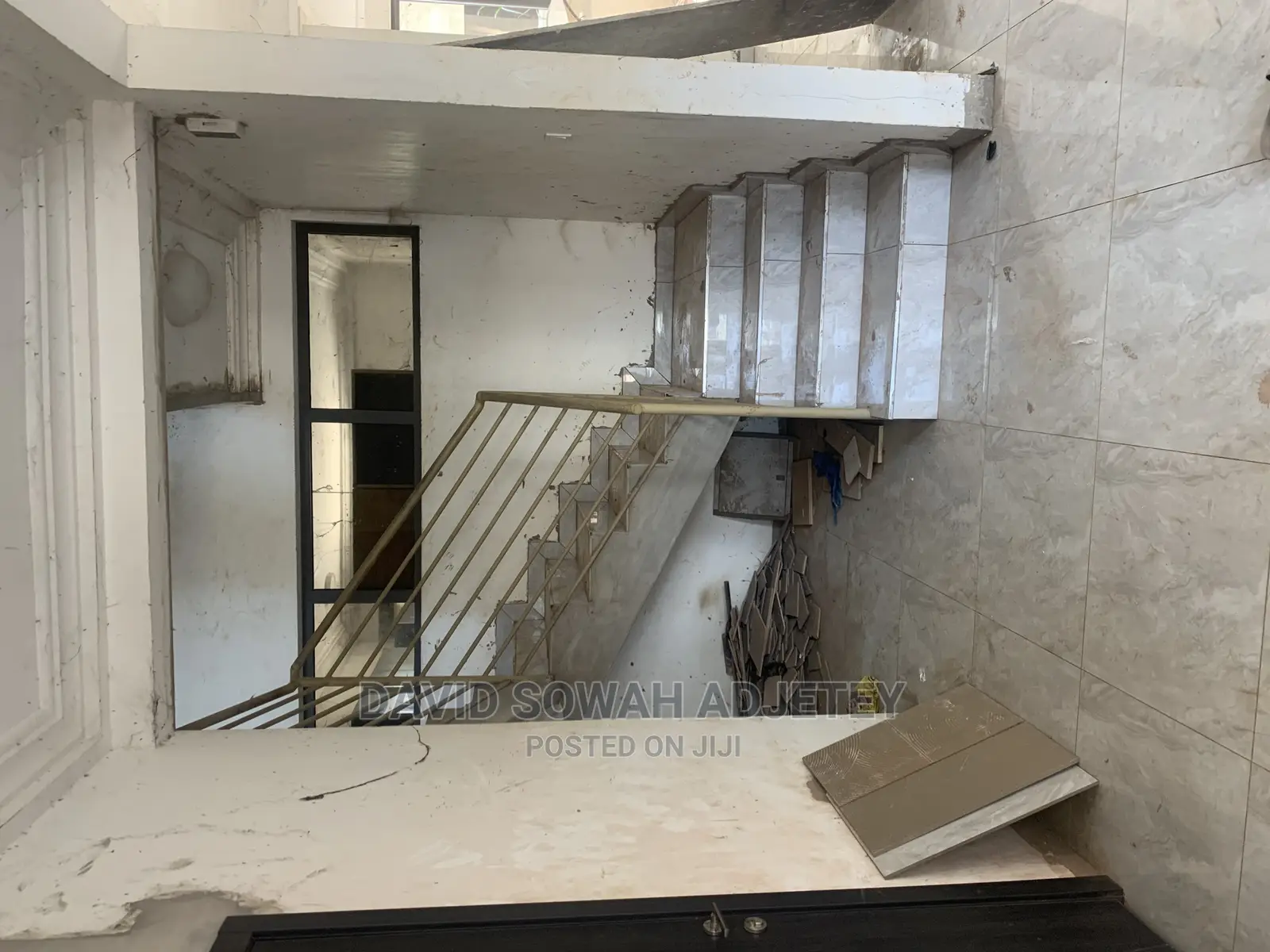 4bdrm House in East Airport for Sale