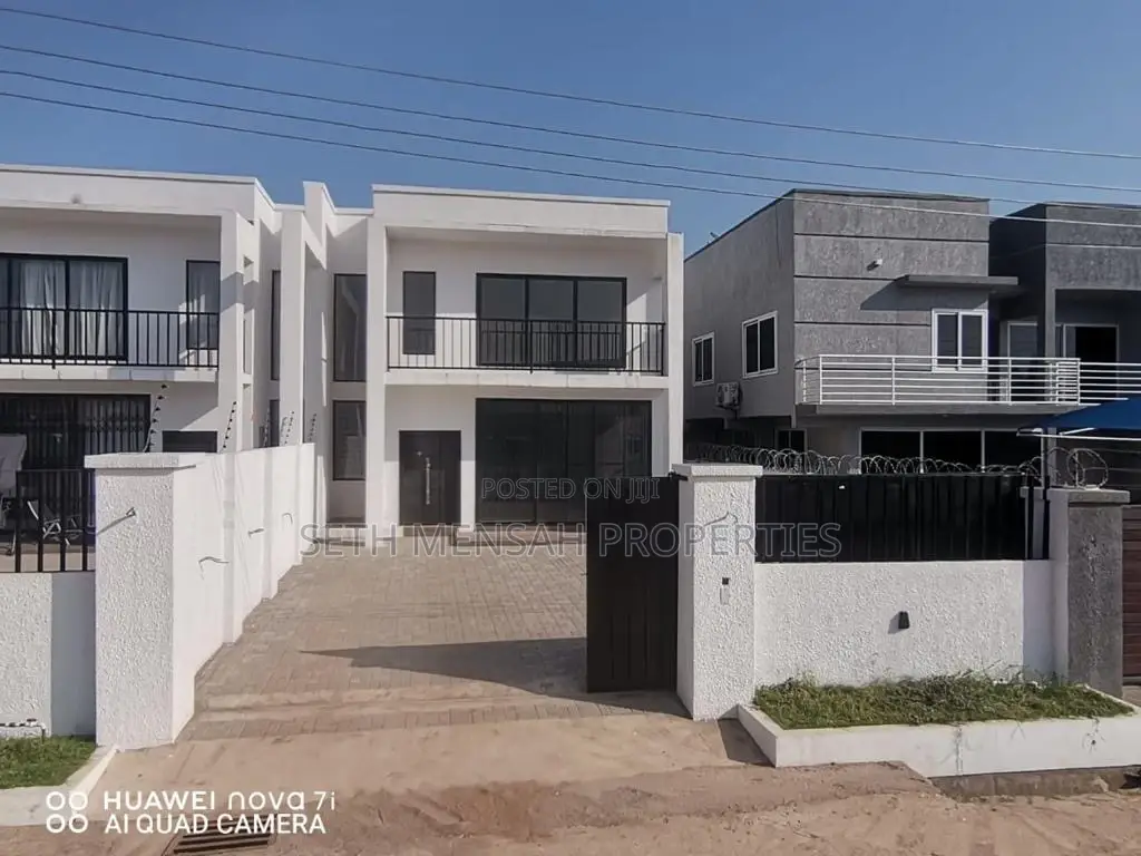 3bdrm House in Skm Property, Haatso for Sale